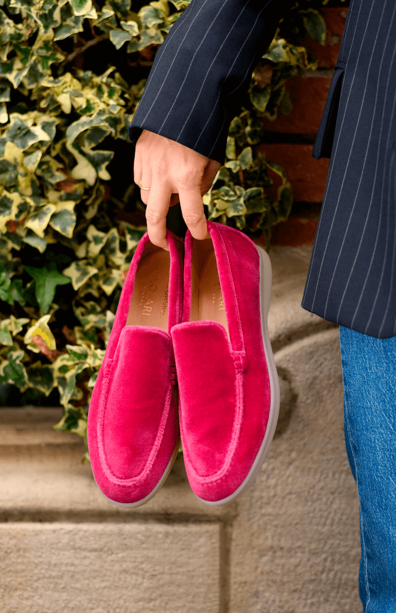 Mocassini Vegani in Velluto Rosa, scarpe comode e formali in velluto di cotone vegano, sostenibili e alla moda.