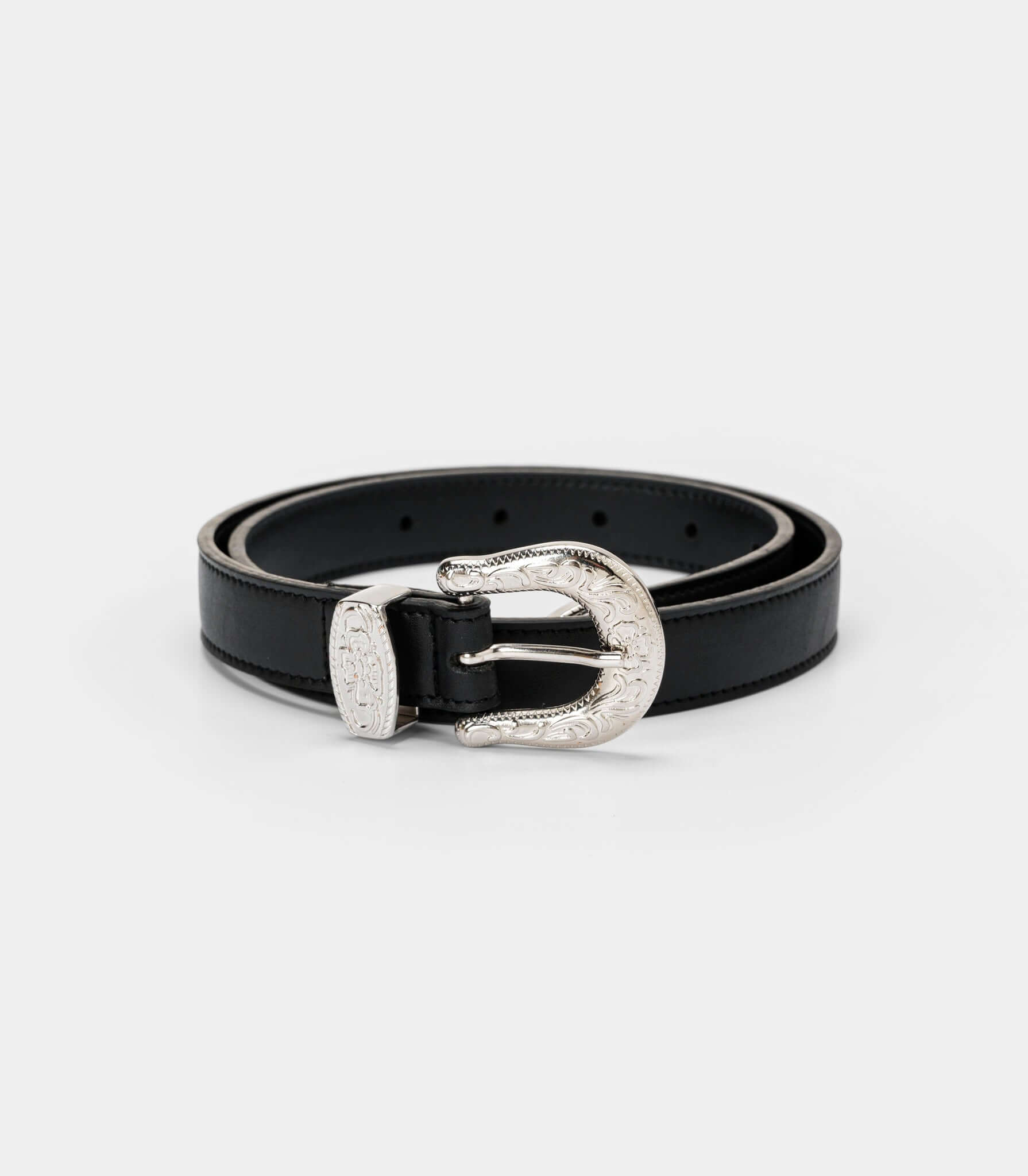 Cintura Vegana Donna con Fibbia Rock - Nera, elegante e audace, perfetta per ogni outfit.