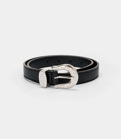 Cintura Vegana Donna con Fibbia Rock - Nera, elegante e audace, perfetta per ogni outfit.